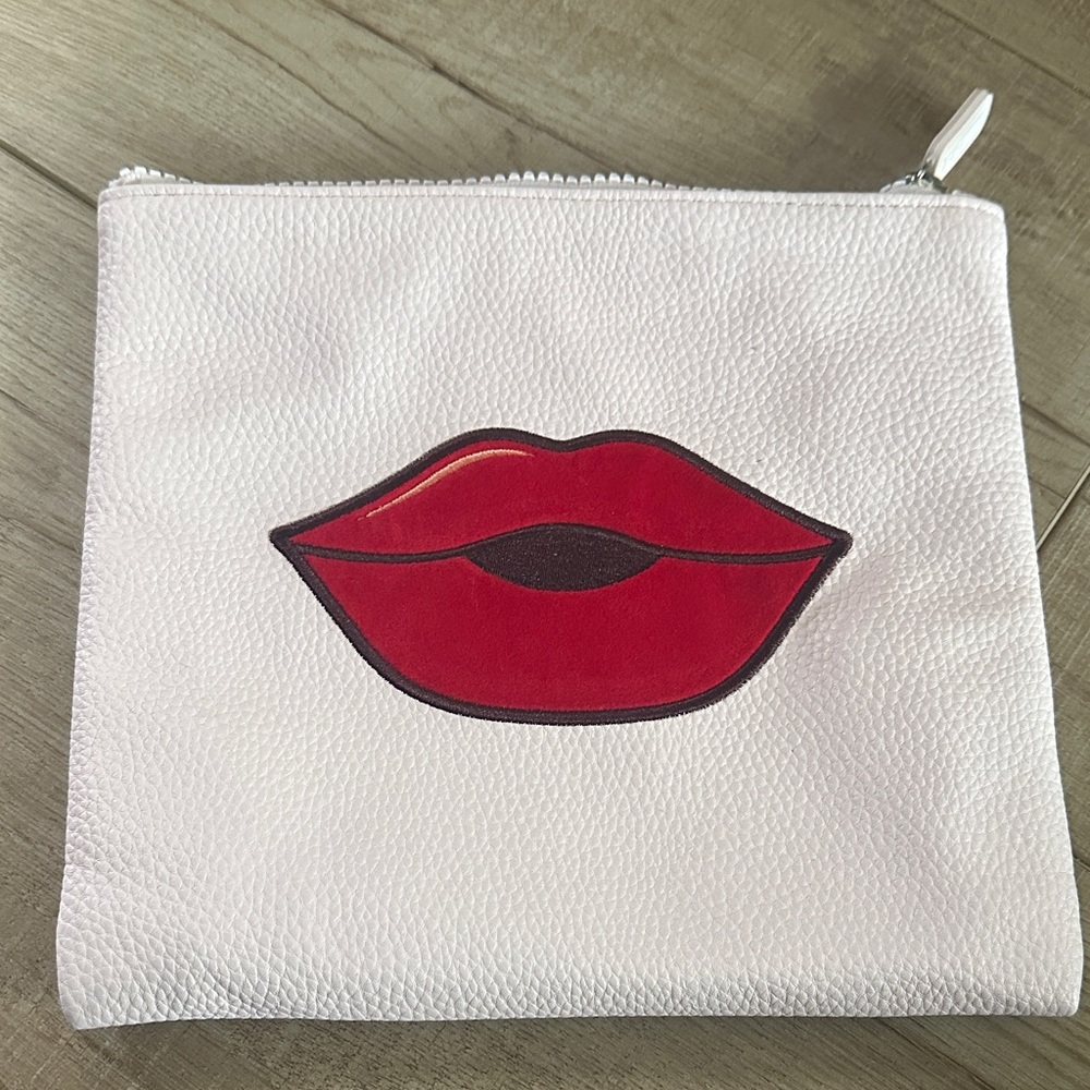 Ipsy Make-up Bags- Betty Boop - Picture 8 of 10